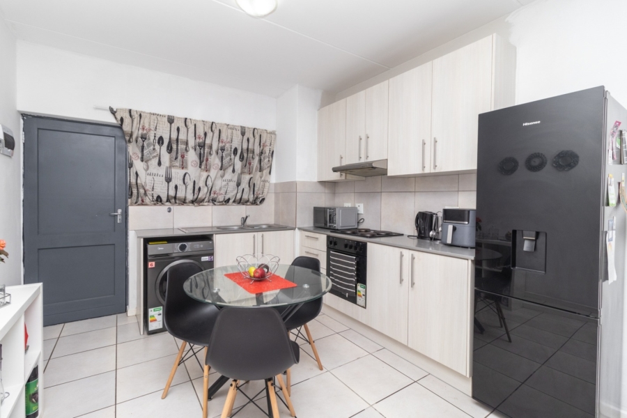 2 Bedroom Property for Sale in Parklands Western Cape